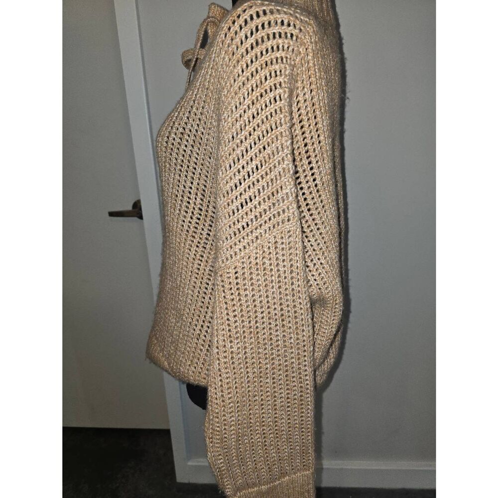 Express Sweater - Picture 4 of 7